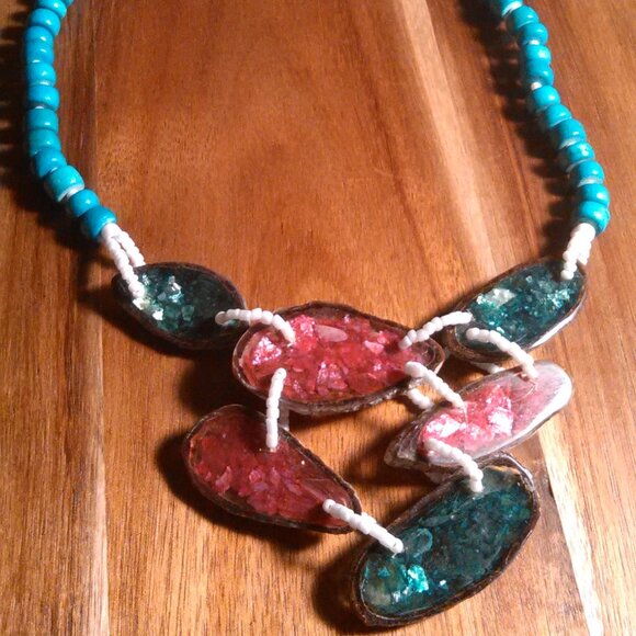 Multicolor Shell and Resin, Turquoise Color Beaded Necklace - Picture 1 of 15